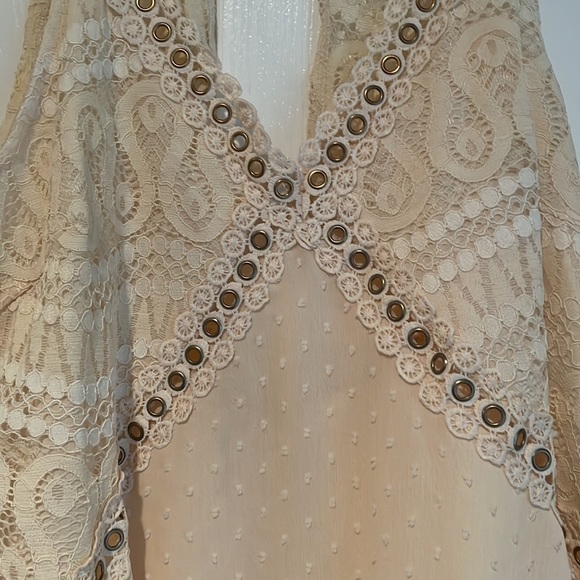 Gorgeous Indikah Cream Lace/ Metal Dress 12 - Picture 2 of 11